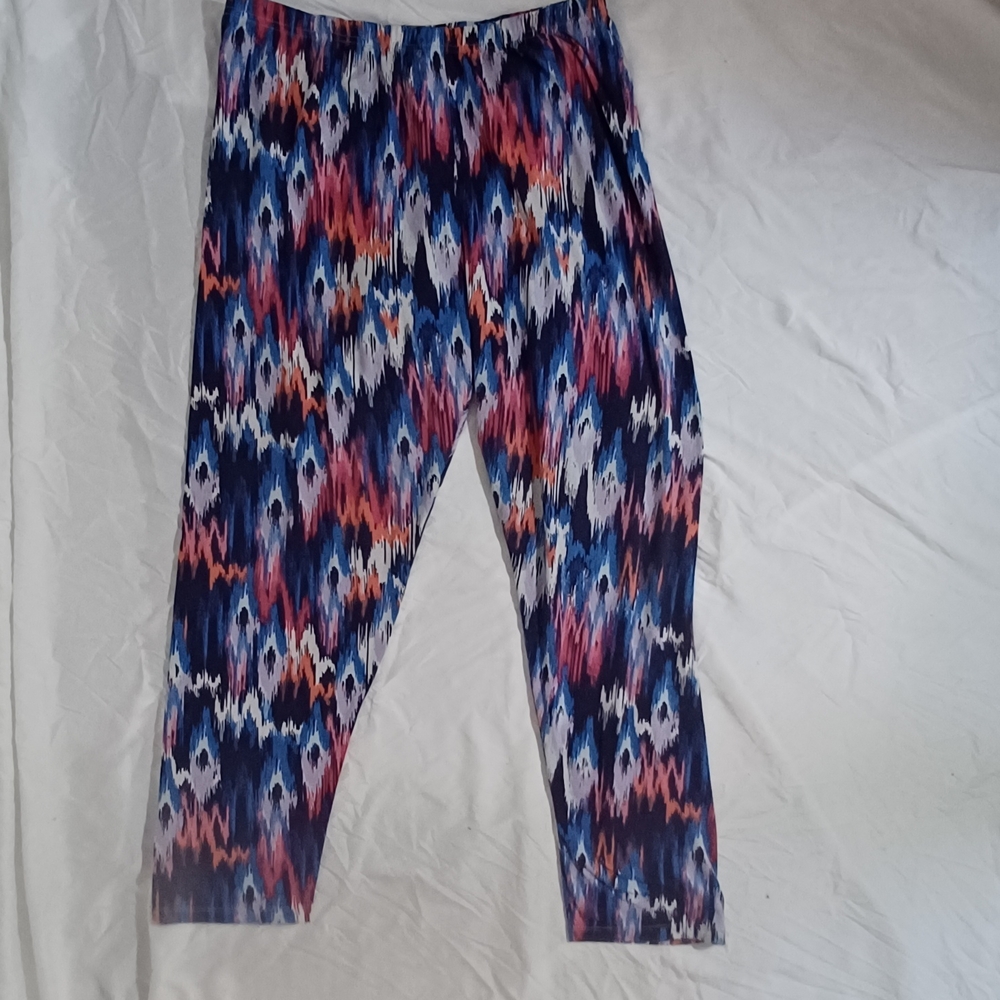 Just Be Blue and Red Leggings Vibrant Abstract Pattern